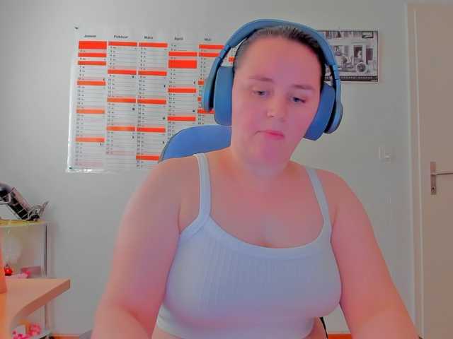 Elieen2 live cam on BongaCams