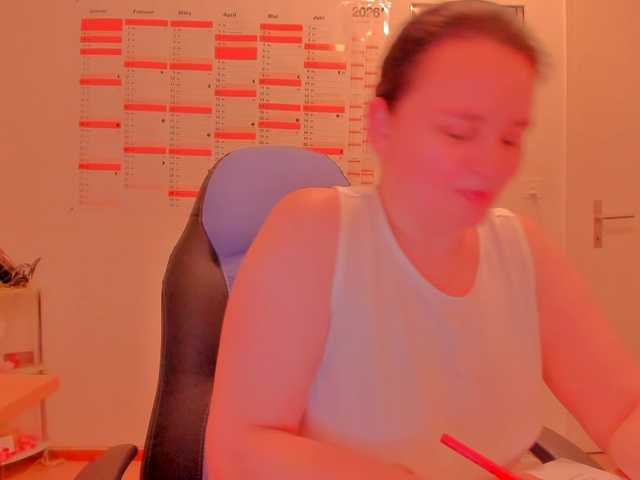 Elieen2 live cam on BongaCams