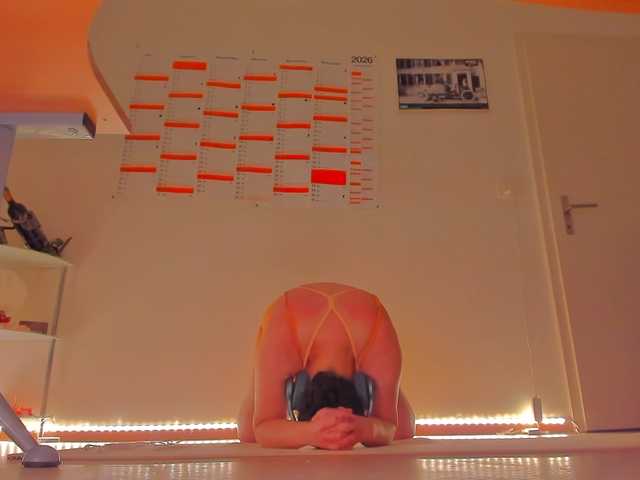 Elieen2 live cam on BongaCams