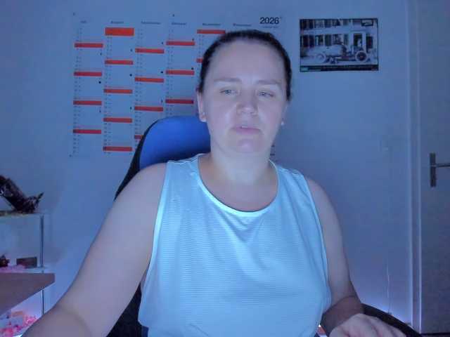 Elieen2 live cam on BongaCams