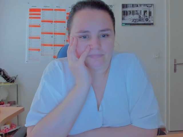 Elieen2 live cam on BongaCams