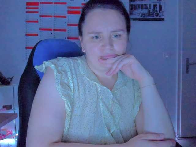 Elieen2 live cam on BongaCams
