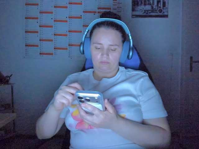 Elieen2 live cam on BongaCams