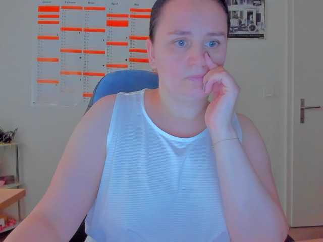Elieen2 live cam on BongaCams