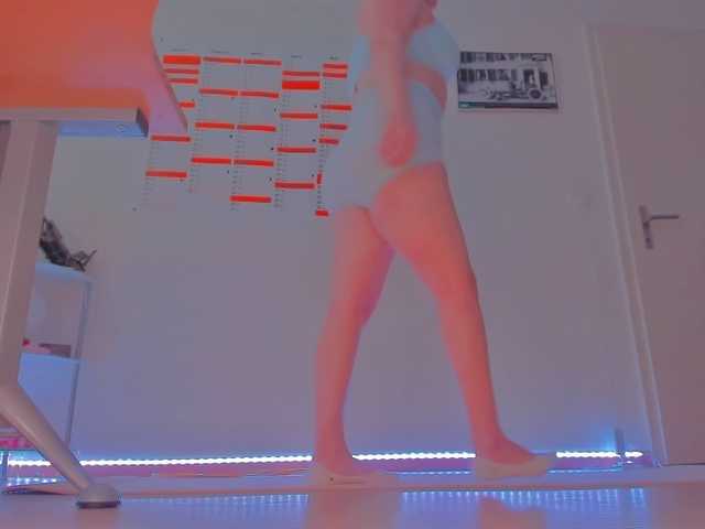 Elieen2 live cam on BongaCams