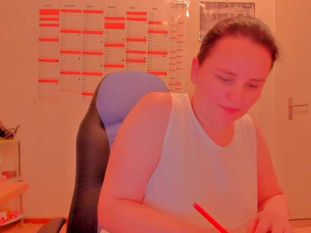 Elieen2 live cam on BongaCams