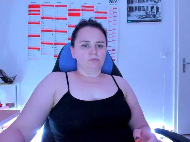 Elieen2 live cam on BongaCams