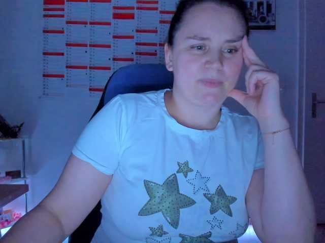 Elieen2 live cam on BongaCams