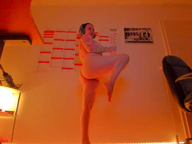 Elieen2 live cam on BongaCams