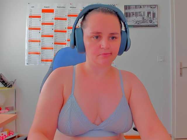Elieen2 live webcam show