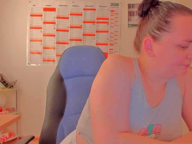Elieen2 live cam on BongaCams