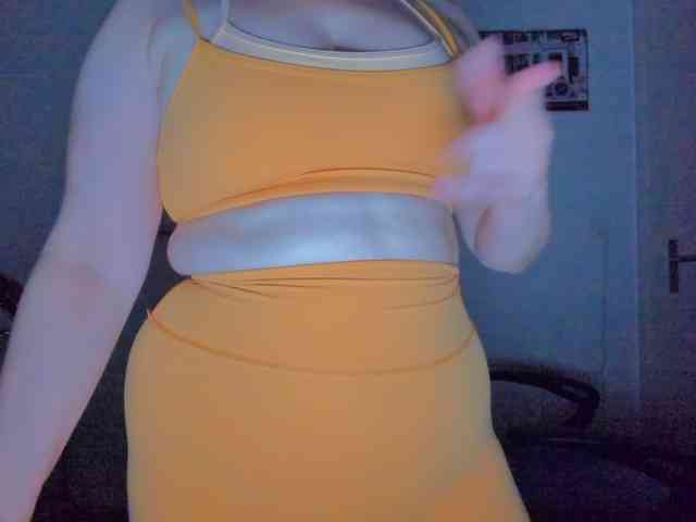 Elieen2 Live Webcam on BongaCams