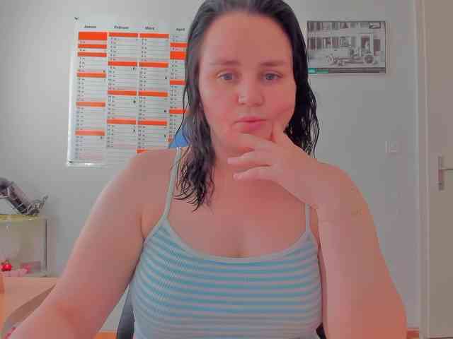 Elieen2 Live Webcam on BongaCams