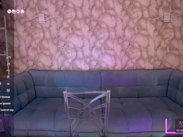 AliceOfWonders live cam on BongaCams