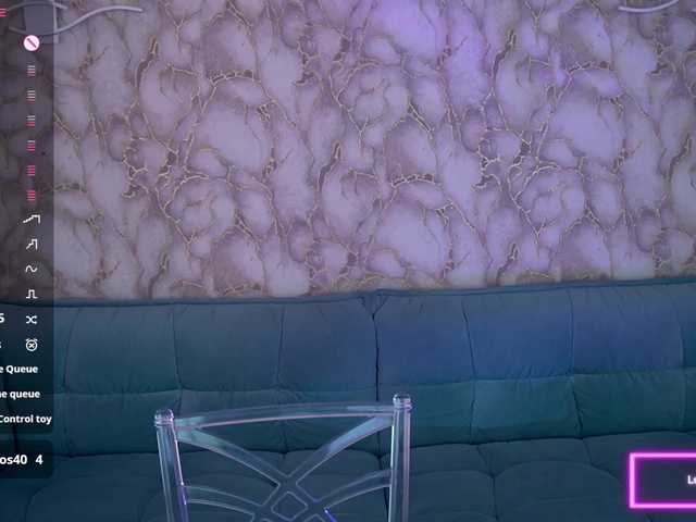AliceOfWonders live cam on BongaCams