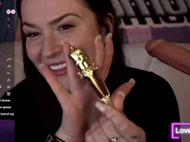 AliceOfWonders webcam