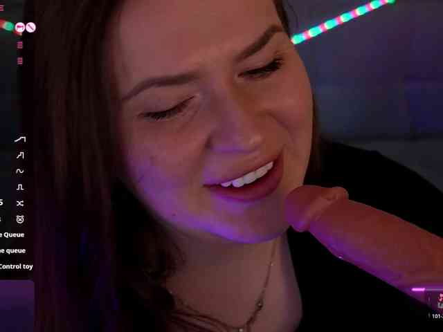 AliceOfWonders webcam