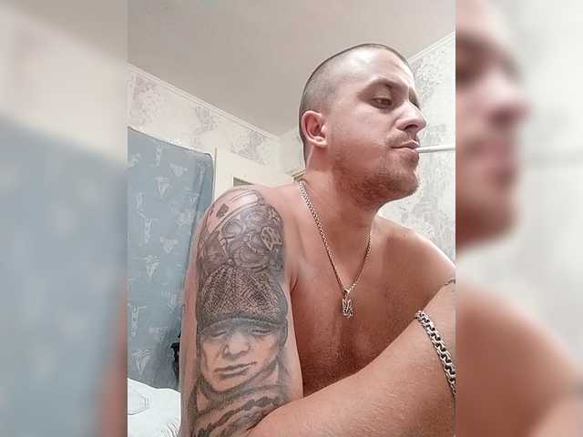 DjoKeR878 live webcam show