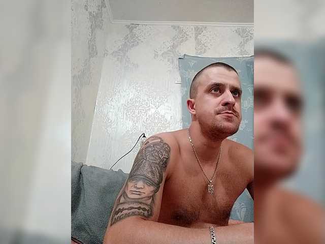 DjoKeR878 live webcam show