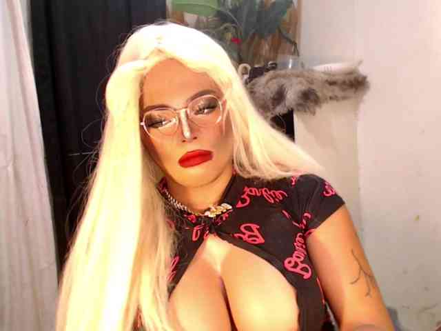 BigTsblackmamba Live Webcam on BongaCams