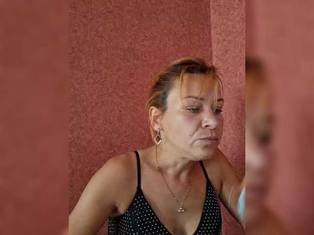Krisred live webcam show