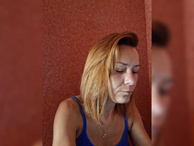 krisred live webcam show