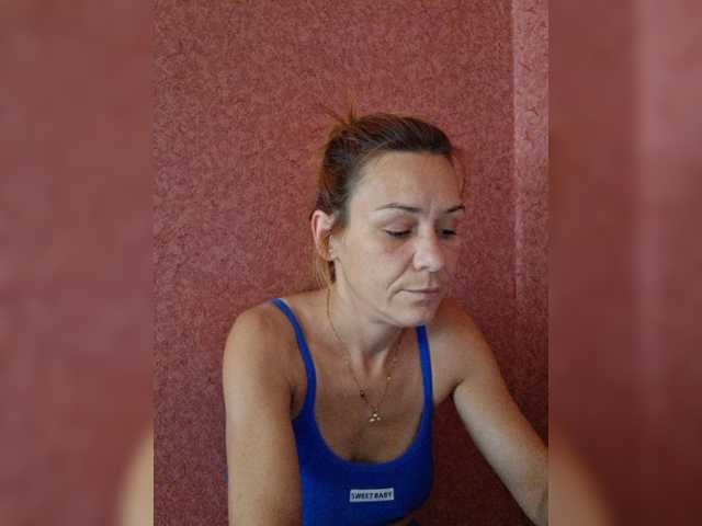 krisred live webcam show