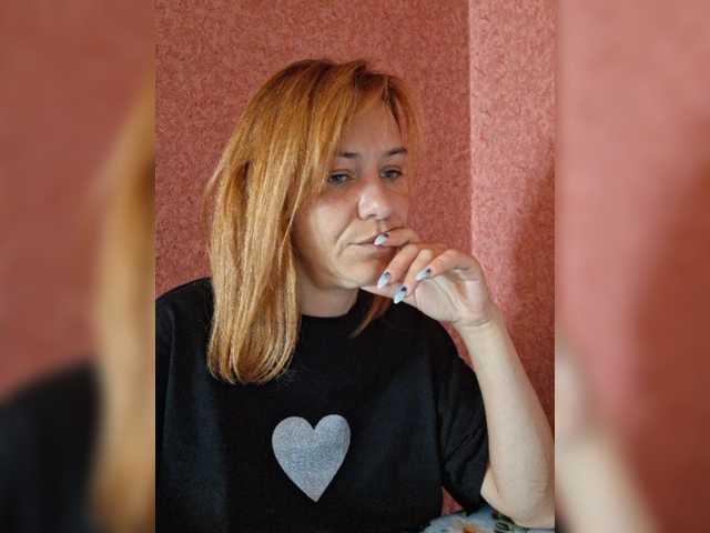 krisred live cam on BongaCams
