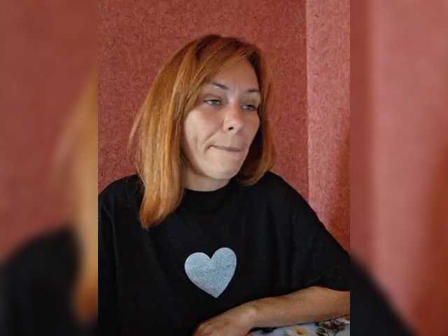 krisred live cam on BongaCams