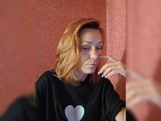 krisred live cam on BongaCams