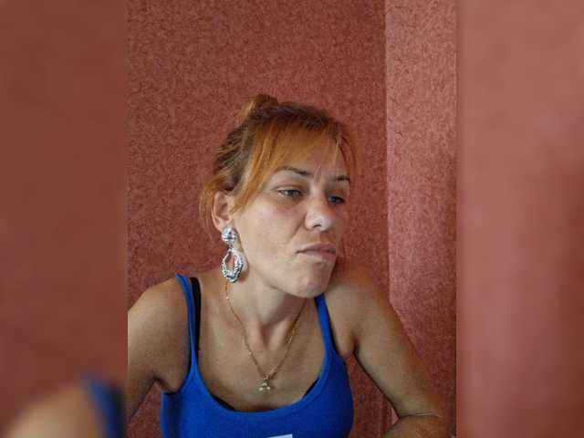 krisred live webcam show