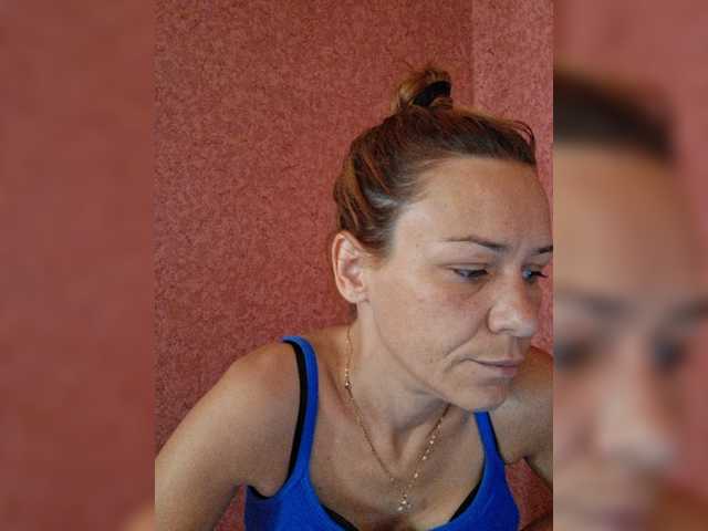 krisred live cam on BongaCams