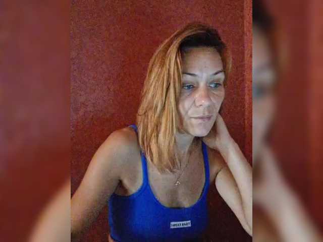 krisred live webcam show
