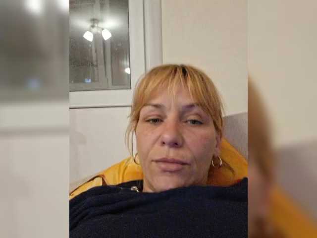 krisred's BongaCams show and profile