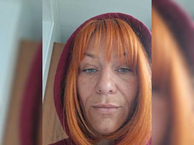 krisred's BongaCams show and profile