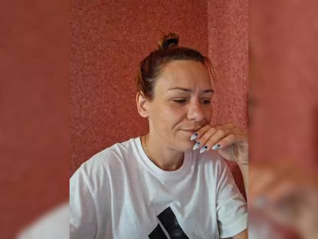 krisred live cam on BongaCams