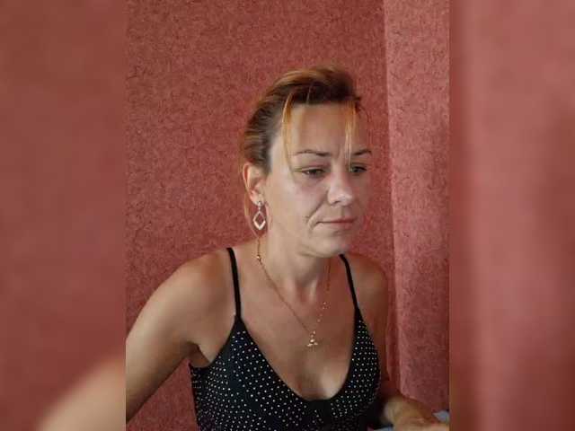 Krisred live webcam show