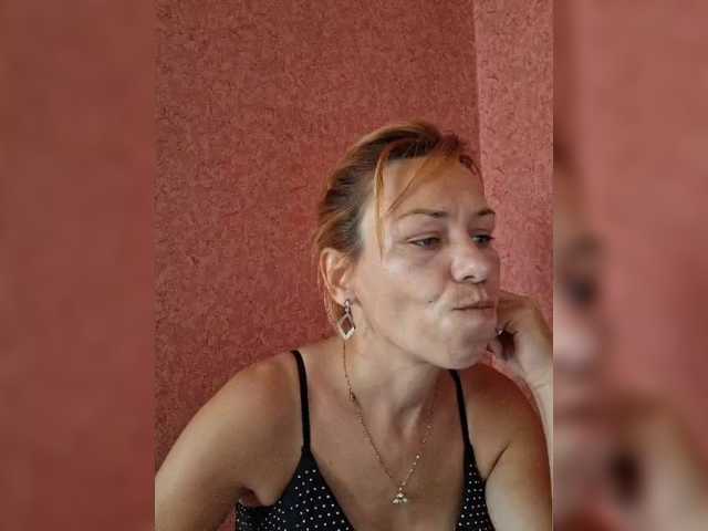 krisred live cam on BongaCams