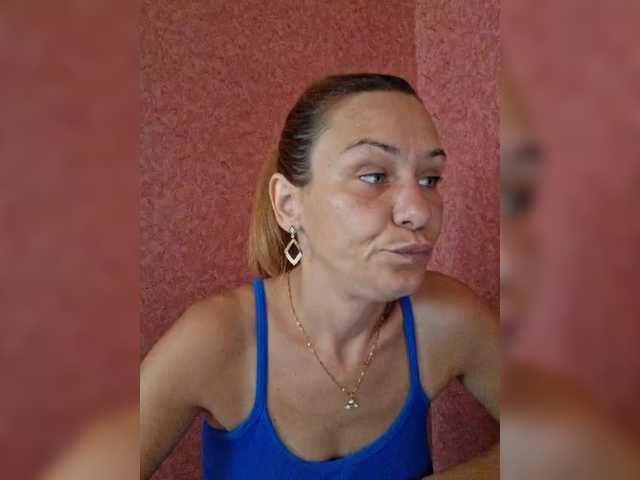 krisred live cam on BongaCams