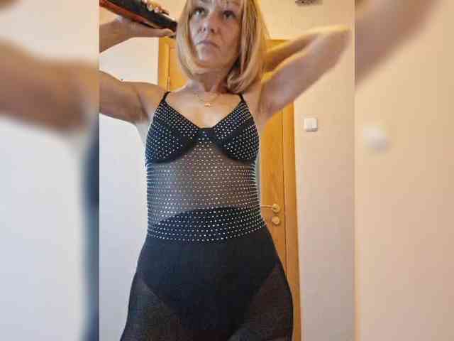 krisred webcam
