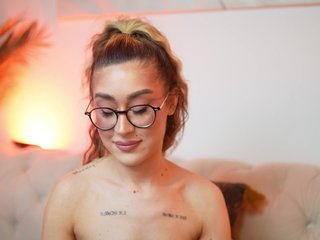 AileenKiss Porn Show