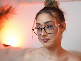 AileenKiss Porn Show