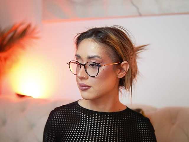 AileenKiss live cam