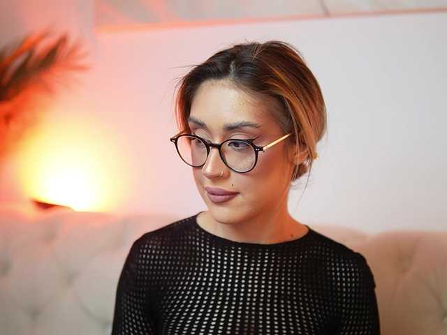 AileenKiss live cam