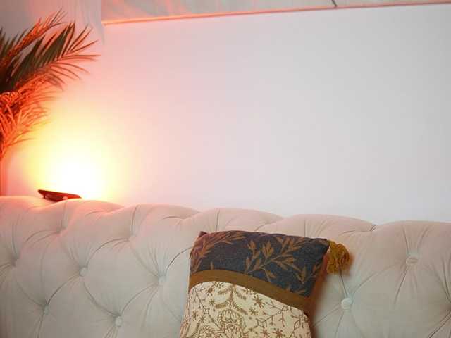 AileenKiss live cam on BongaCams