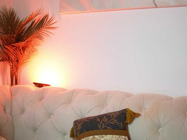 AileenKiss live webcam show