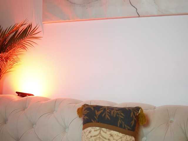 AileenKiss live cam
