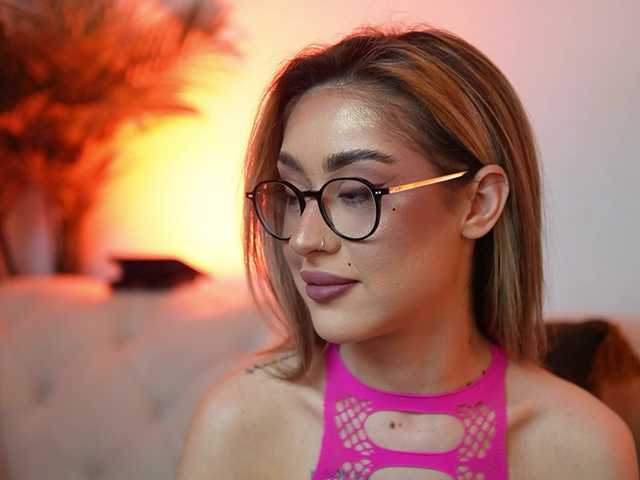 aileenkiss live sex show