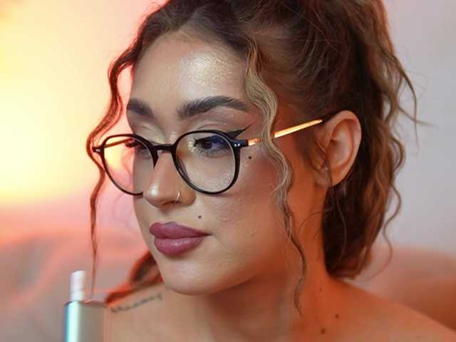 AileenKiss webcam