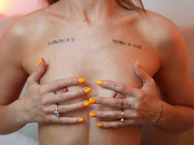 AileenKiss live cam on BongaCams